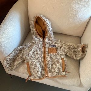 6-12 month Patagonia hooded lined fleece